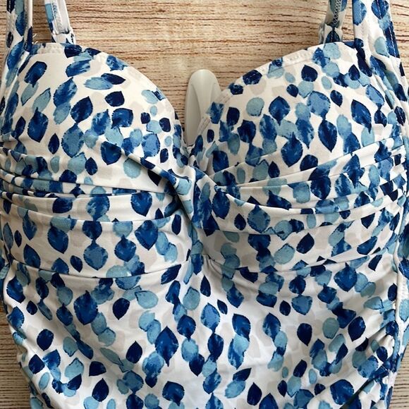 NIPTUCK SWIM PETAL PLUNGE JOANE ONE PIECE SWIMSUIT IN BLUE AND WHITE - Picture 3 of 9
